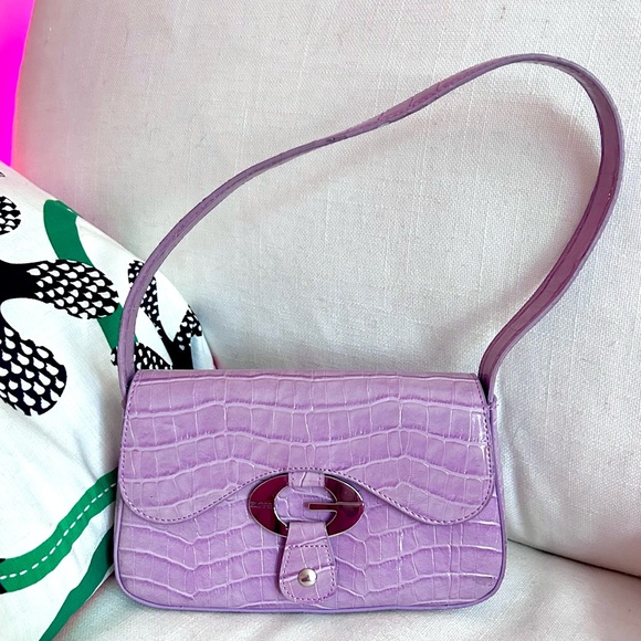 Lilac “Croc” GUESS Shoulder Bag - Picture 1 of 4
